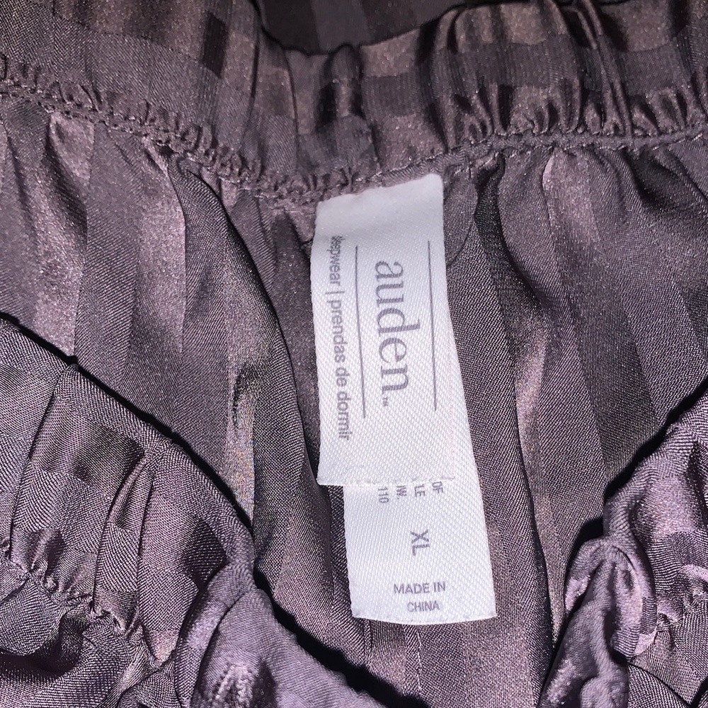 ☆ Auden Satin Pajama Set - Picture 2 of 4